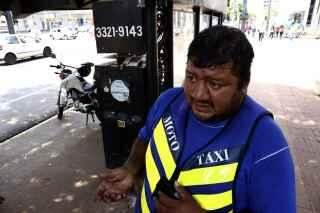 Mesmo com aplicativos, mototaxistas dizem que preço e agilidade garantem clientes
