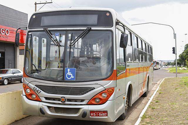 Um mês após anúncio de novos ônibus, Campo Grande ainda tem 16 veículos velhos nas ruas