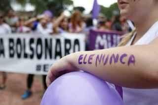 VÍDEO: Manifestantes fazem protesto contra Bolsonaro em Campo Grande