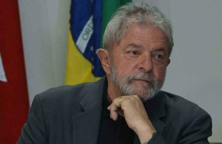 Defesa de Lula recorre ao TSE e ao STF para manter candidatura
