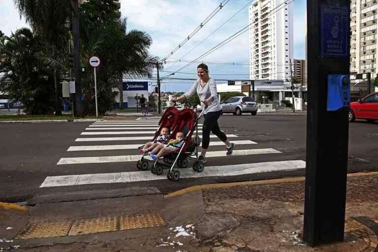 8 pesadelos que os pedestres enfrentam nas ruas de Campo Grande