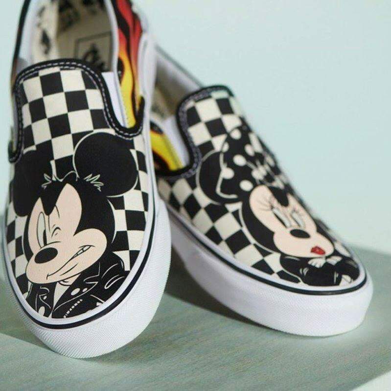 Que tal os novos tênis da Vans em parceria com a Disney?