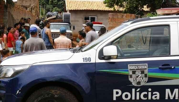 Despejados de casa, mãe e os três filhos precisarão ‘de toda ajuda possível’