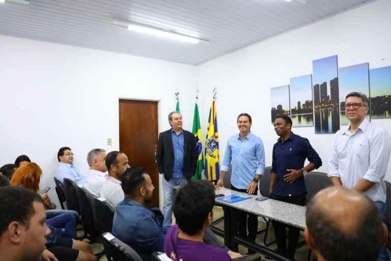 Pentacampeão mundial, Edilson "Capetinha" será embaixador das atléticas de Campo Grande