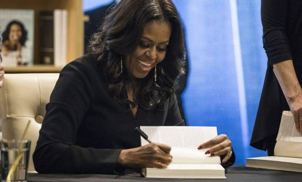 Livro de Michelle Obama vende 1.4 milhões de cópias.