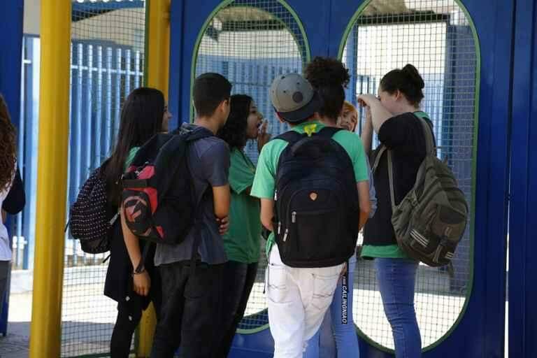 A três dias da segunda parte do Enem, estudantes descansam para se livrar do nervosismo