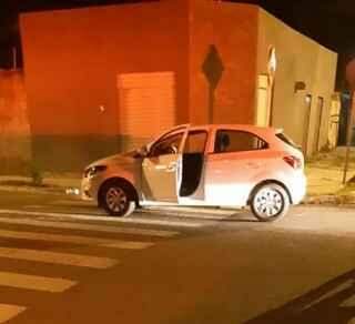 Bandido morto em assalto tentou roubar motorista de aplicativo com arma falsa