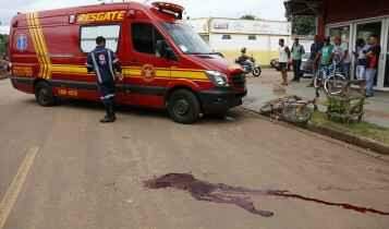 Motociclista morre após ser derrubado e atropelado por carro no Nova Lima