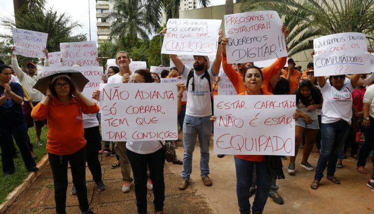 VÍDEO: Agentes comunitários protestam por melhores condições de trabalho em Campo Grande