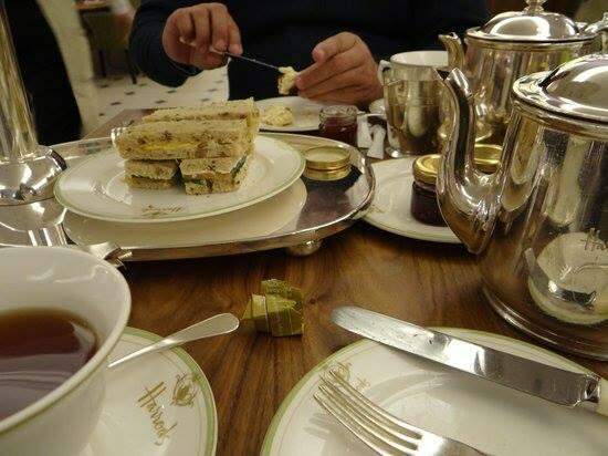 Saiba aonde encontrar o Afternoon Tea em Londres