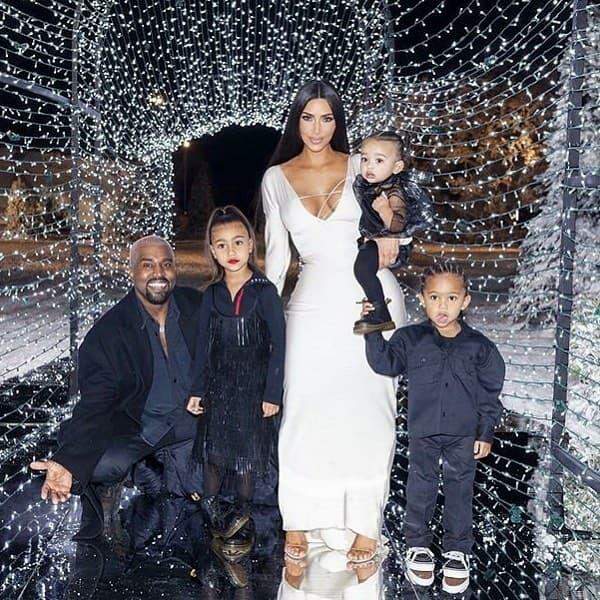 Kim Kardashian e Kanye West esperam quarto filho
