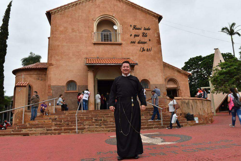 Após 8 anos, padre Dirson se despede do Santuário Perpétuo Socorro nesta semana