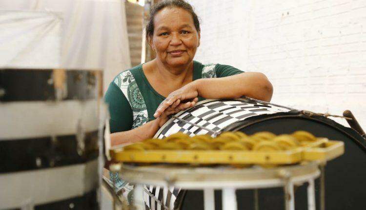 Escola Catedráticos do Samba mergulha na cultura árabe e promete muito ouro na Avenida