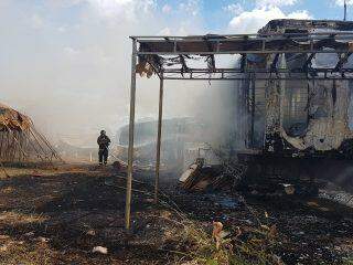 VÍDEO: Circo pega fogo e incêndio destrói carreta-bilheteria em bairro de Campo Grande