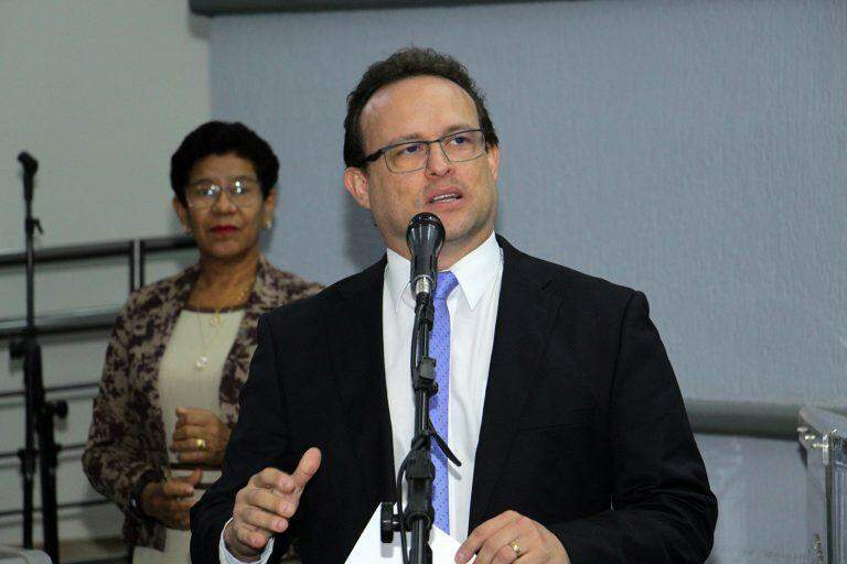 Com pagamento de R$ 500 mil a mais, vereadores cobram prestação de contas da Cosip