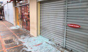 VÍDEO: Vizinhos reclamam do rastro de urina e destruição deixado por foliões de rua em Campo Grande