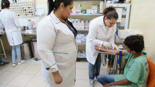 Coronavírus: Como é a rotina de enfermeiros e militares em tempos de pandemia