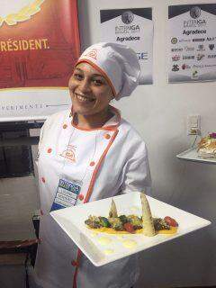 Profissional inova em Campo Grande para entregar comida de chef em casa