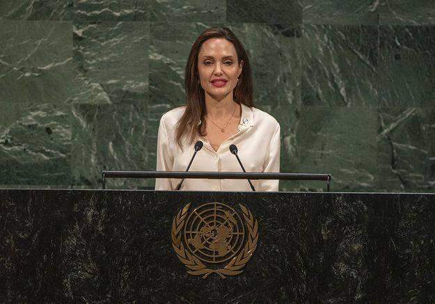 Angelina Jolie discute a ideia de entrar na política