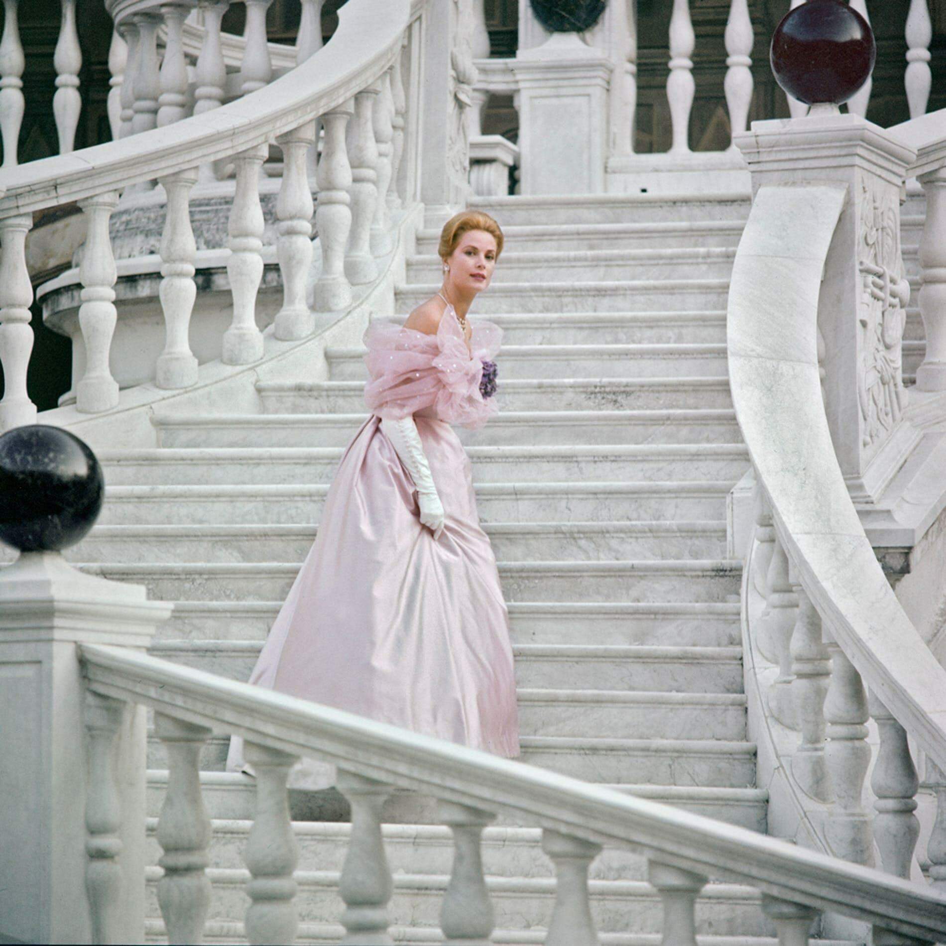 O Guarda-roupa de Grace Kelly será exposto no Museu Christian Dior