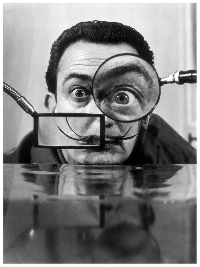Salvador Dali - O Mestre do Surrealismo