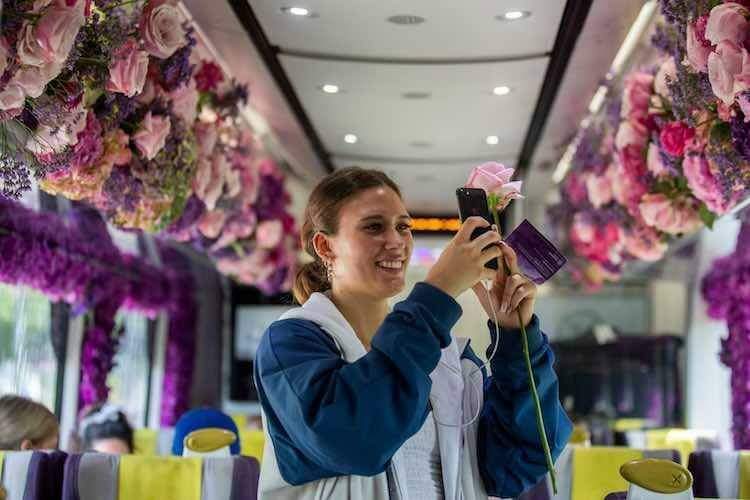 Heathrow Express celebra a estação das flores.
