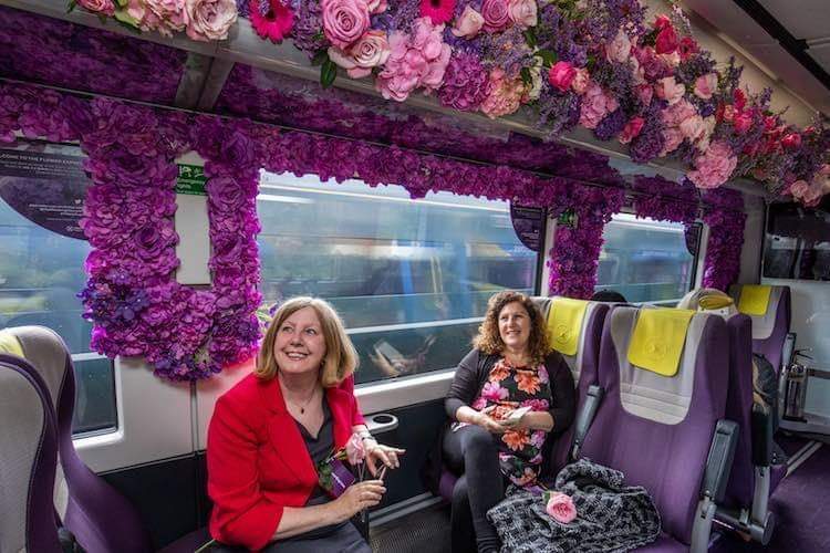 Heathrow Express celebra a estação das flores.
