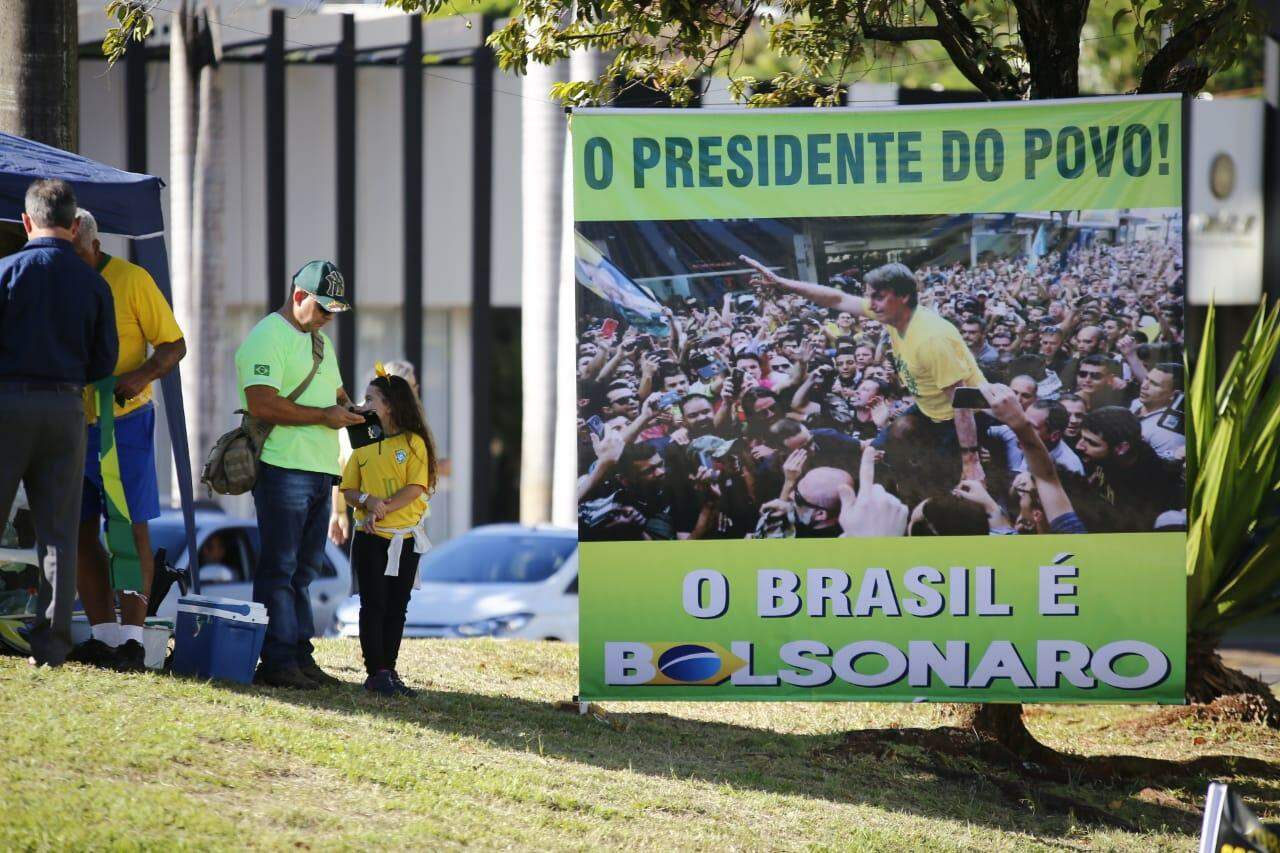 Concentração ainda é tímida a menos de uma hora de ato pró-Bolsonaro no MPF