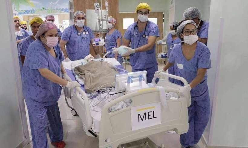 Cirurgia de separação das gêmeas siamesas em Brasília