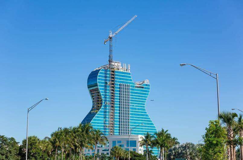 Guitarra de 120 metros será o maior Hard Rock Hotel do mundo.