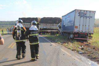 Motorista morre após colisão entre caminhões na MS-276