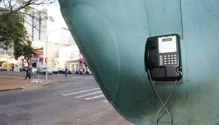 #CG120: Escape para quando celular descarrega, orelhões ainda resistem em Campo Grande