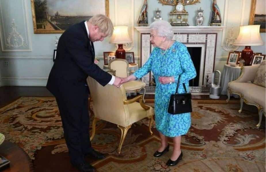 Boris Johnshon se torna primeiro-ministro do Reino Unido