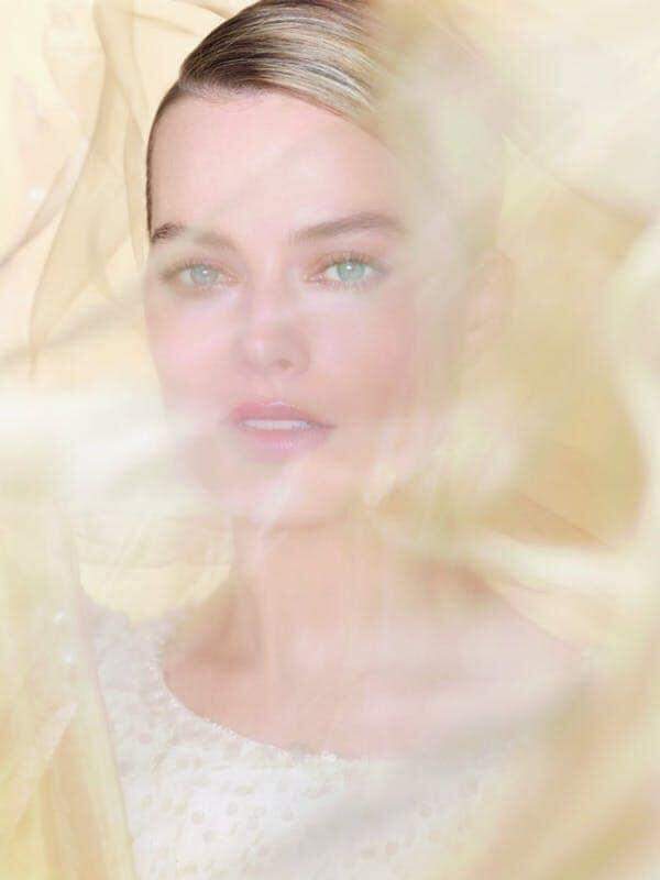 Margot Robbie é o rosto do novo perfume da Chanel