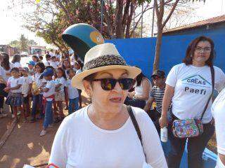 Há 14 anos, diretora de escola infantil faz caminhada pela paz no Dom Antônio