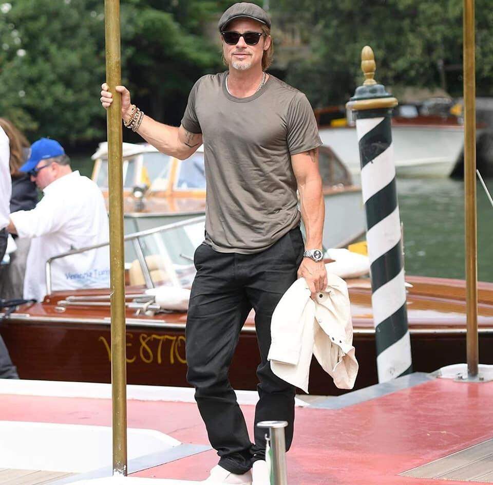 Brad Pitt prestigia Festival de Cinema de Veneza
