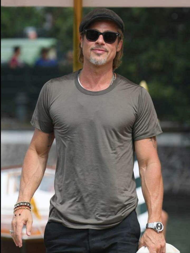 Brad Pitt prestigia Festival de Cinema de Veneza