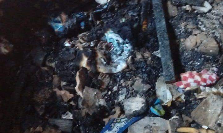 Família que perdeu tudo em incêndio causado por carregador de celular pede ajuda