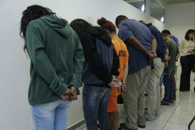Quadrilha cooptava 'fichas limpas' endividados para participarem de roubos