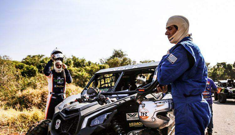 Pilotos começam a largada no Rally dos Sertões em Campo Grande