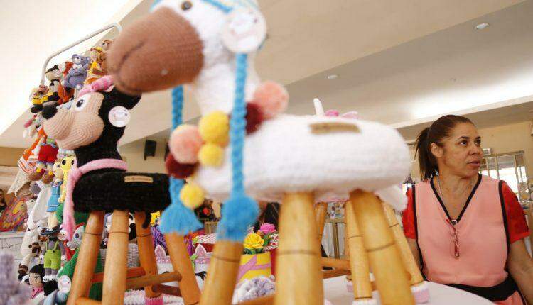 De artesanato japonês a canudos sustentáveis: empreendedoras se reúnem em feira