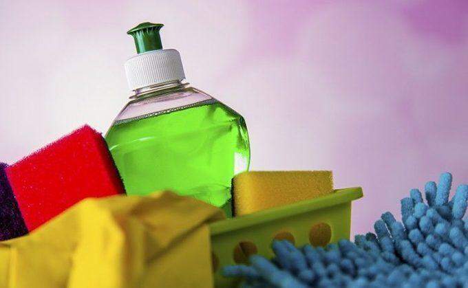 DIY: 6 receitas caseiras de produtos de limpeza
