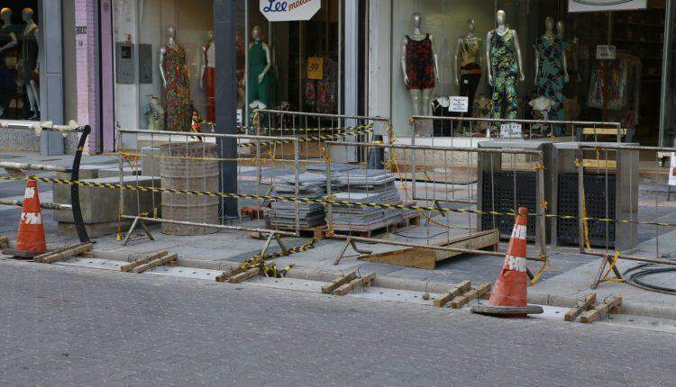 Prefeito visita obras do Reviva que devem ser entregues em novembro