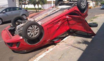 Domingo é marcado por acidentes em Campo Grande, dentre eles, três capotamentos