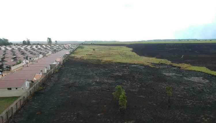 Terreno da Base Aérea volta a pegar fogo e incêndio é controlado por moradores