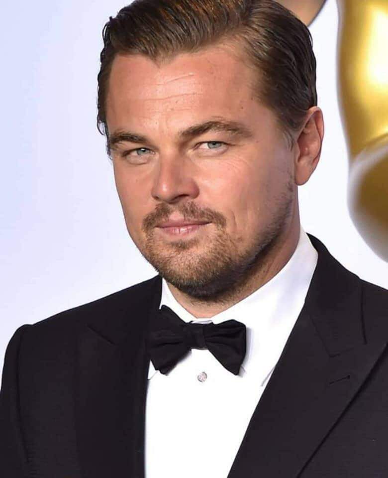 Leonardo DiCaprio completa 45 anos.