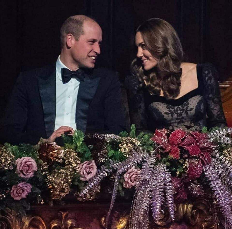Kate Middleton encanta de Alexandre McQueen