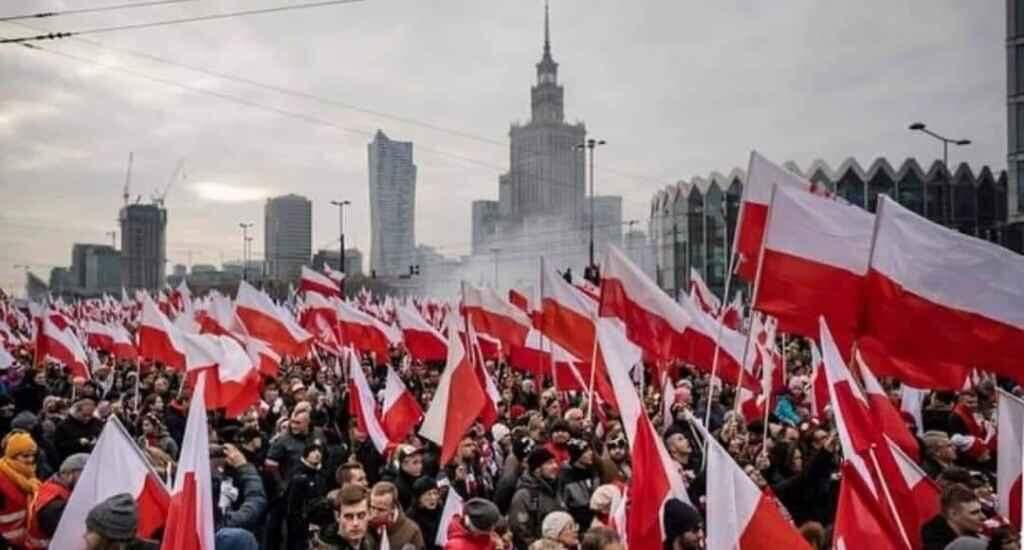 Extrema direita realiza a "Marcha da Independência" na Polônia