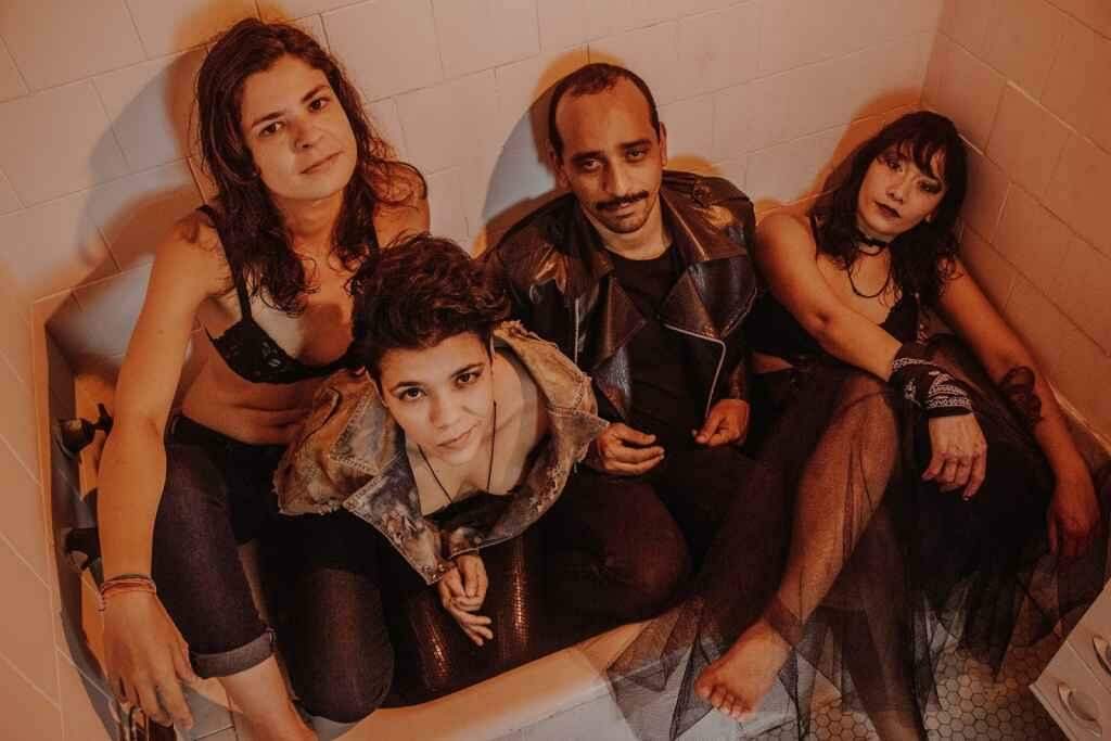 Vocalista da Blastfemme, Daniele Vallejo faz som furioso com mulheres avassaladoras