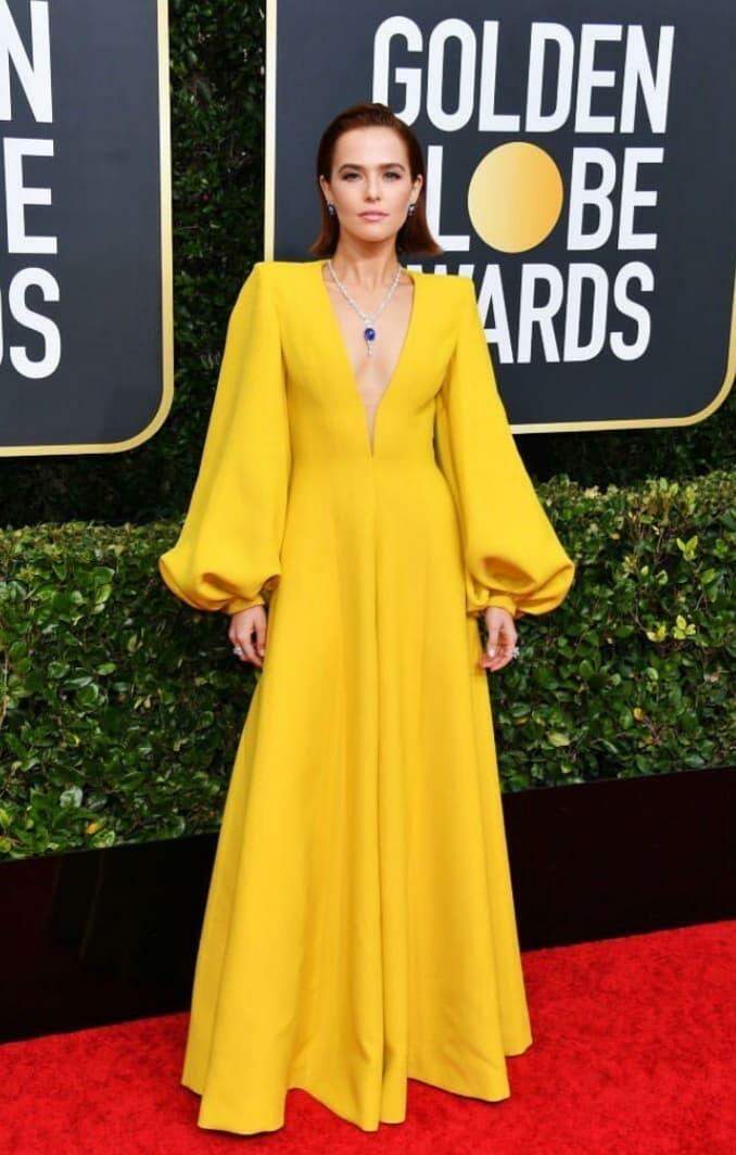 Zoey Deutch's 2020 Globes Golden Dress é verdadeiramente uma obra-prima de ouro